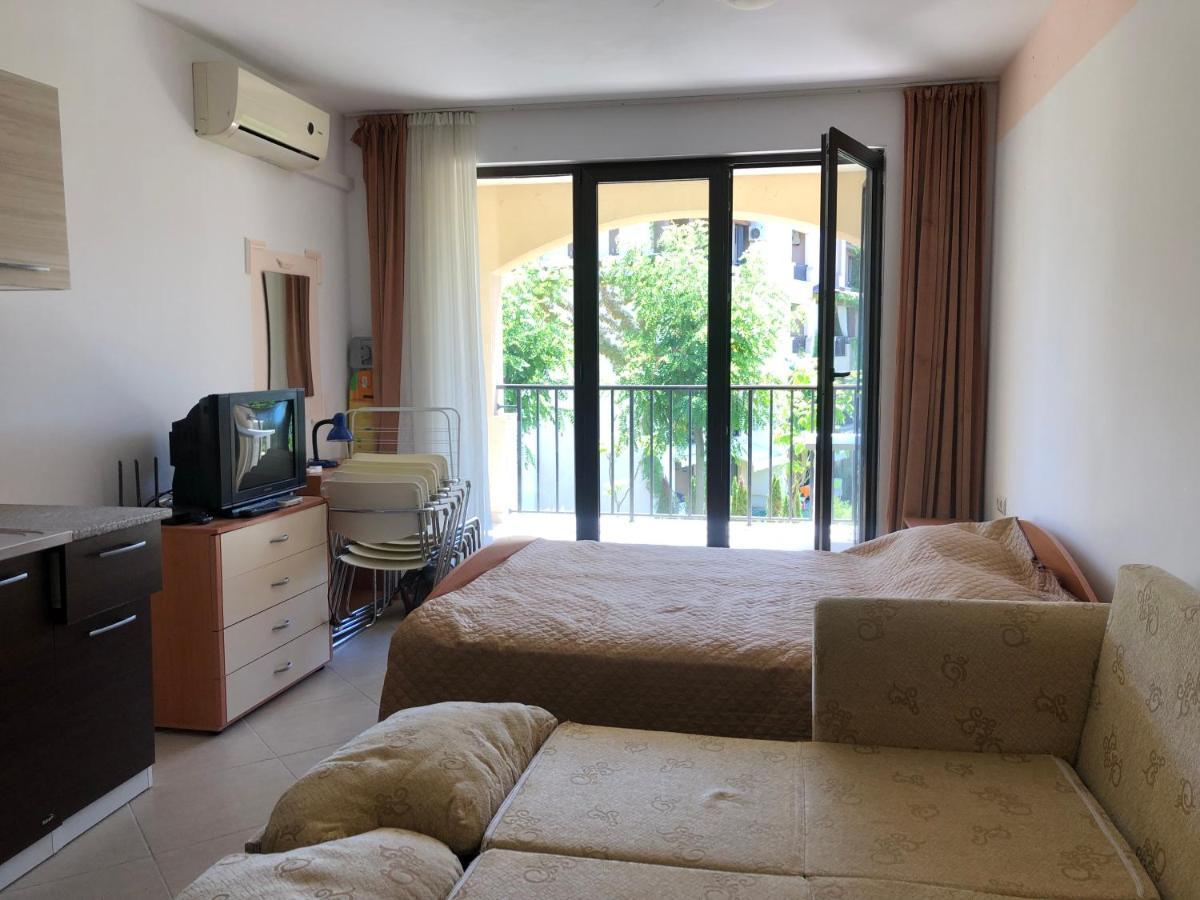 Apartments In Green Life Complex - 1 Bedroom And Studio Sozopol Bagian luar foto