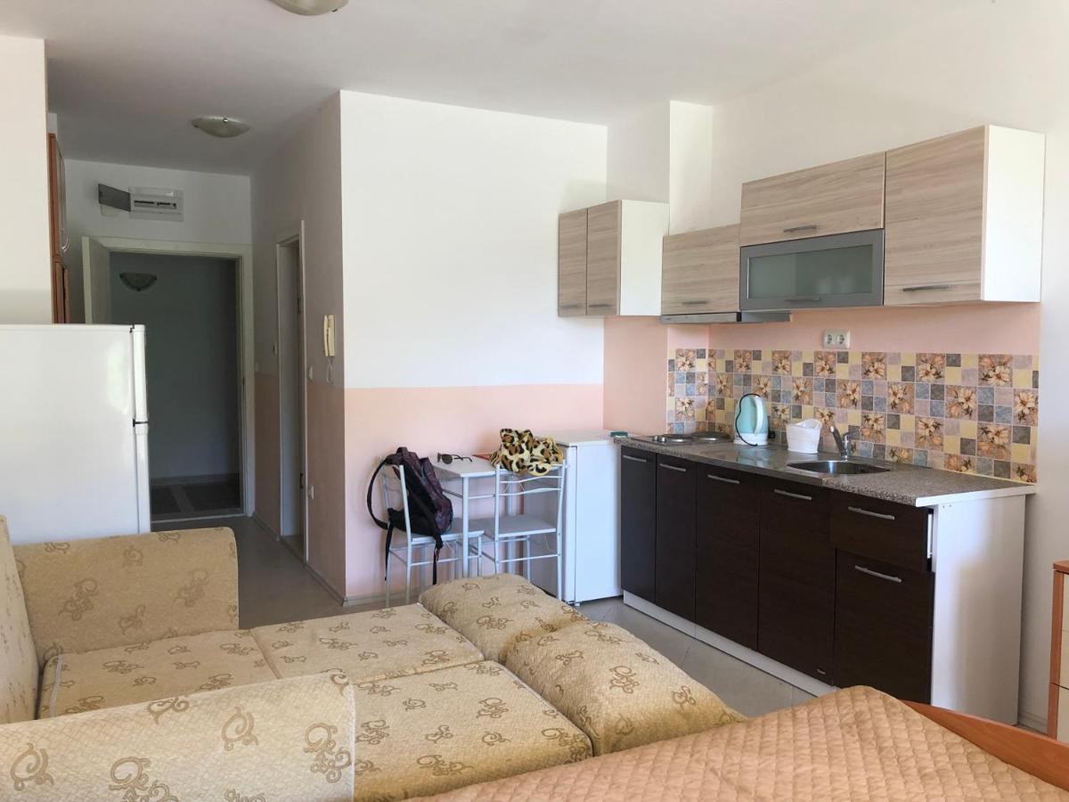 Apartments In Green Life Complex - 1 Bedroom And Studio Sozopol Bagian luar foto