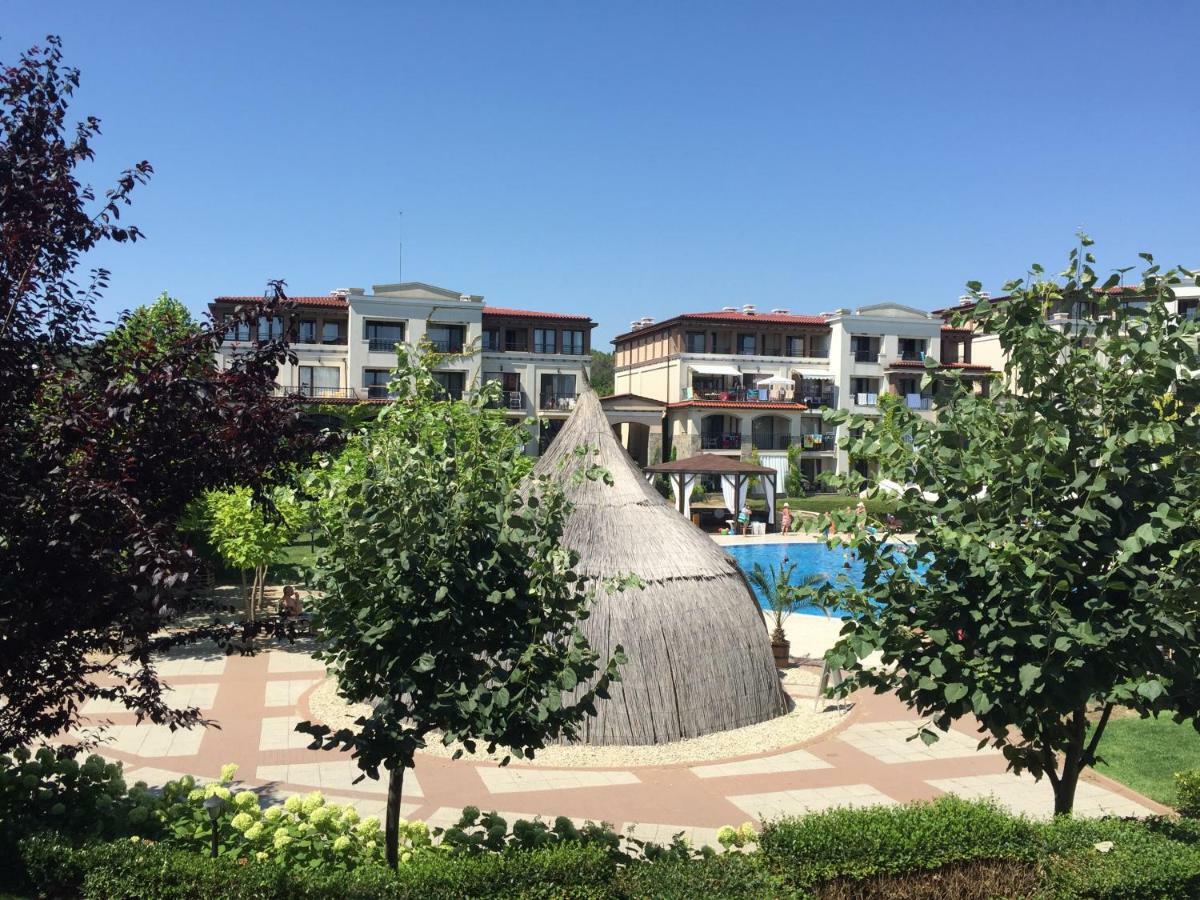 Apartments In Green Life Complex - 1 Bedroom And Studio Sozopol Bagian luar foto